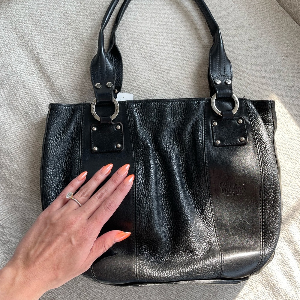 Vintage black leather bag
